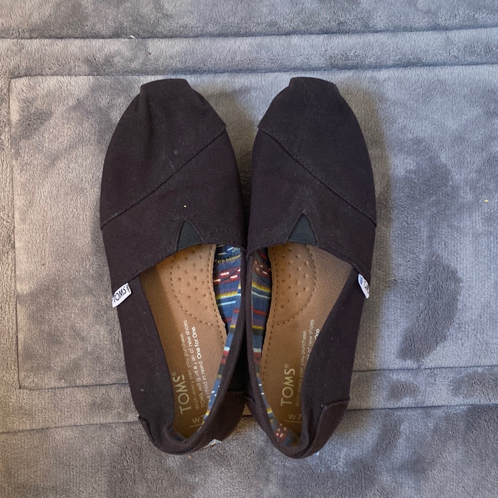 Toms shoes